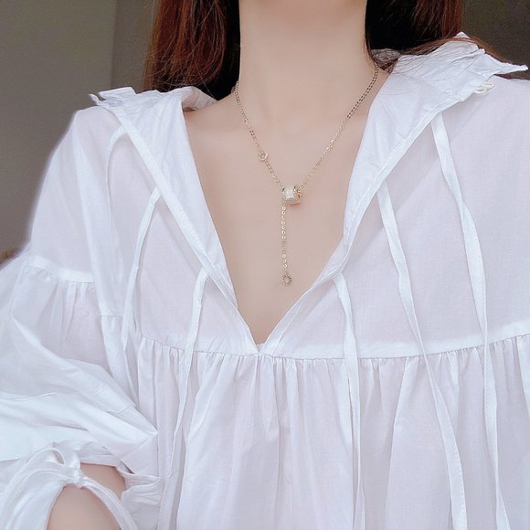 NEW 14K Gold Plated Diamond Circle Drop Necklace - Picture 4 of 11